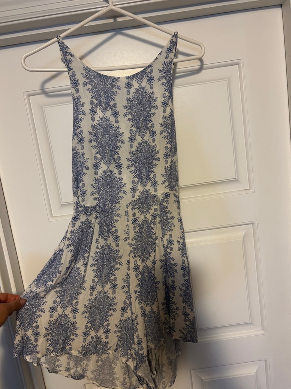 Sleeveless Blue & White Printed Romper